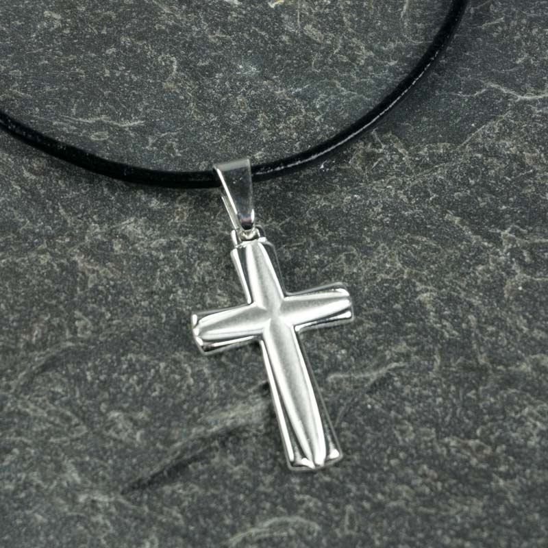 Cadeaux personnalisés: Bijoux personnalisés: Croix en argent personnaliséeCroix en argent personnalisée