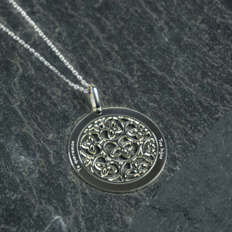 Cadeaux personnalisés: Bijoux personnalisés: Pendentif argent rosette personnalisé