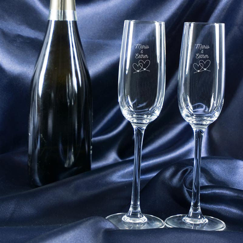 Cadeaux personnalisés: Art de la table personnalisé: Flûtes à champagne gravées avec cristaux Swarovski pour les couples