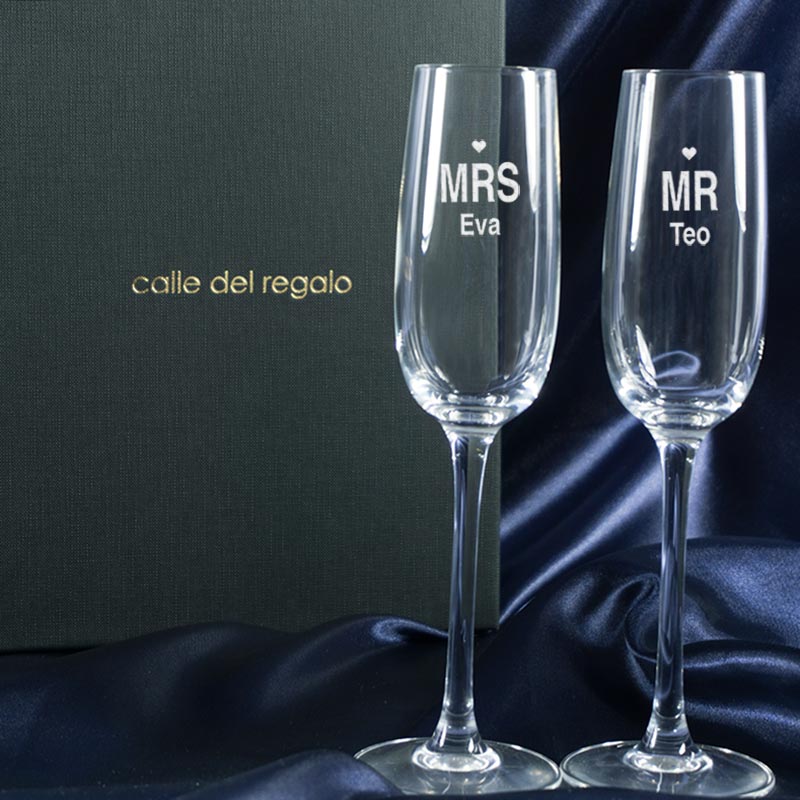 Cadeaux personnalisés: Art de la table personnalisé: Verres à cava Mme et Monsieur personnalisés