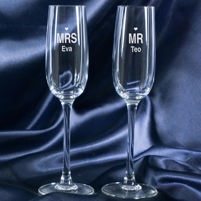 Cadeaux personnalisés: Art de la table personnalisé: Verres à cava Mme et Monsieur personnalisés