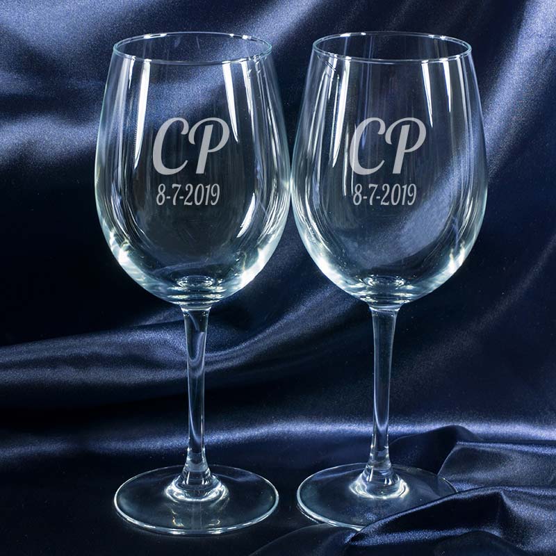 Cadeaux personnalisés: Art de la table personnalisé: Verres à vin avec initiales gravées