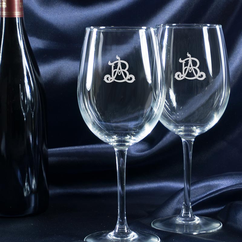 Cadeaux personnalisés: Art de la table personnalisé: Verres à vin avec monogramme gravé