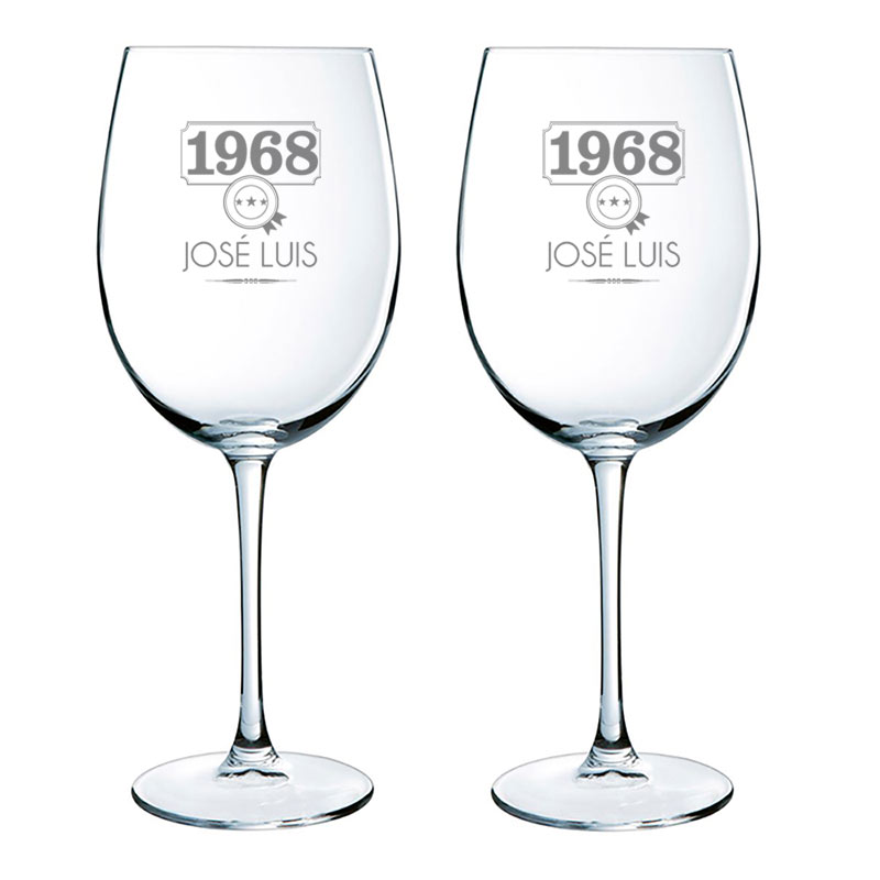 Cadeaux personnalisés: Art de la table personnalis&eacute;: Verres &agrave; vin grav&eacute;s avec l'ann&eacute;e de naissance