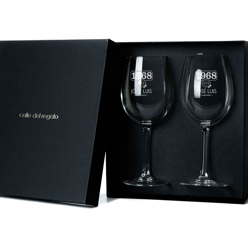 Cadeaux personnalisés: Art de la table personnalis&eacute;: Verres &agrave; vin grav&eacute;s avec l'ann&eacute;e de naissance