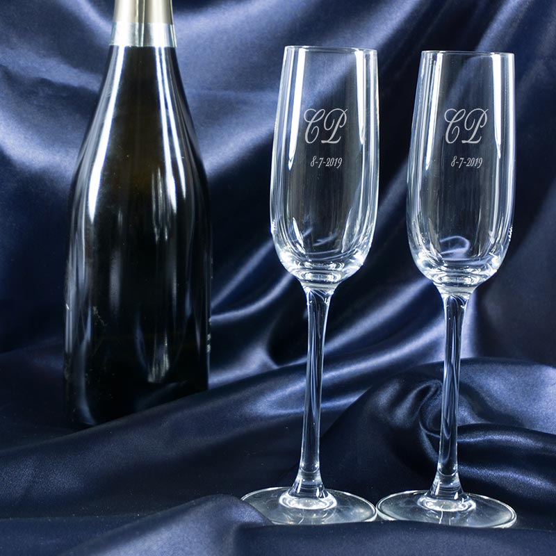 Cadeaux personnalisés: Art de la table personnalisé: Coupes de champagne gravées d'initiales