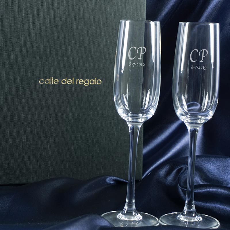 Cadeaux personnalisés: Art de la table personnalisé: Coupes de champagne gravées d'initiales