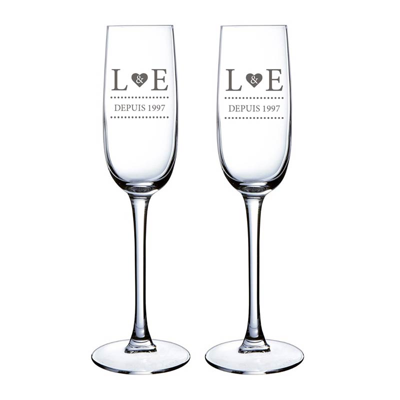 Cadeaux personnalisés: Art de la table personnalisé: Coupes de champagne gravées pour les nouveaux mariés