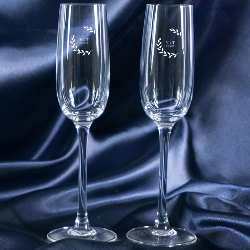 Cadeaux personnalisés: Art de la table personnalisé: Coupes de champagne monogrammées
