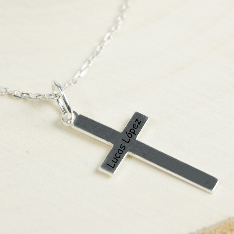 Cadeaux personnalisés: Bijoux personnalisés: Croix en argent personnalisée