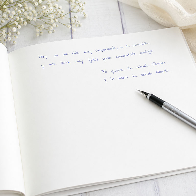 Cadeaux personnalisés: Meilleures ventes: Livre d&rsquo;or de mariage personnalis&eacute; &eacute;l&eacute;gant avec pr&eacute;noms et date