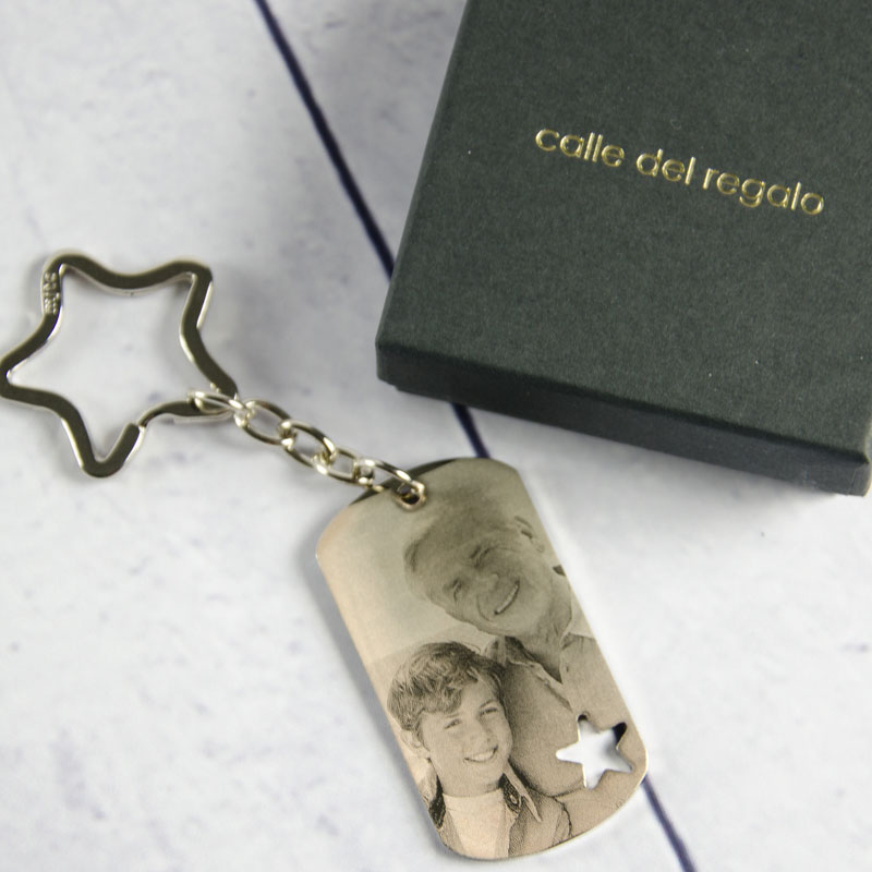 Cadeaux personnalisés: Bijoux personnalisés: Porte-clés gravé avec étoile
