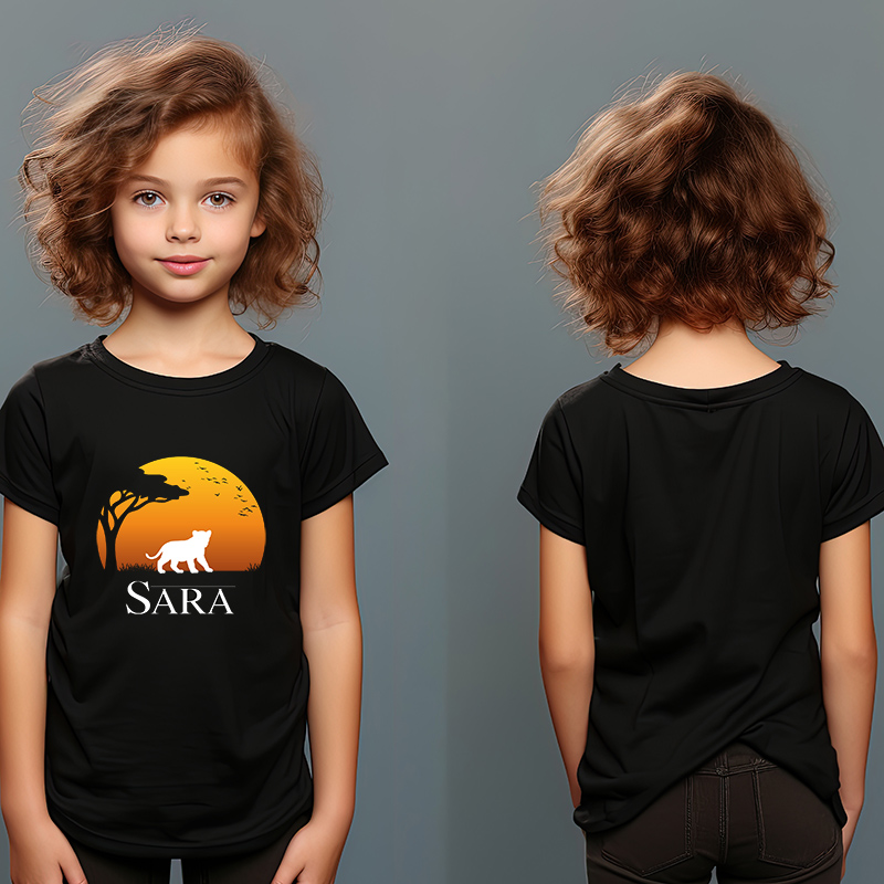 Cadeaux personnalisés: Cadeaux avec le nom: Ensemble de t-shirts noirs personnalis&eacute;s p&egrave;re et fils avec le nom &laquo; Lions &raquo;
