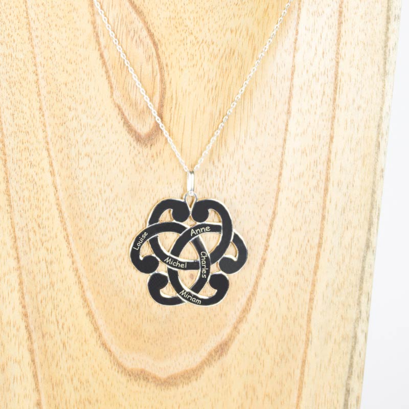 Cadeaux personnalisés: Bijoux personnalisés: Pendentif arabesque en argent gravé