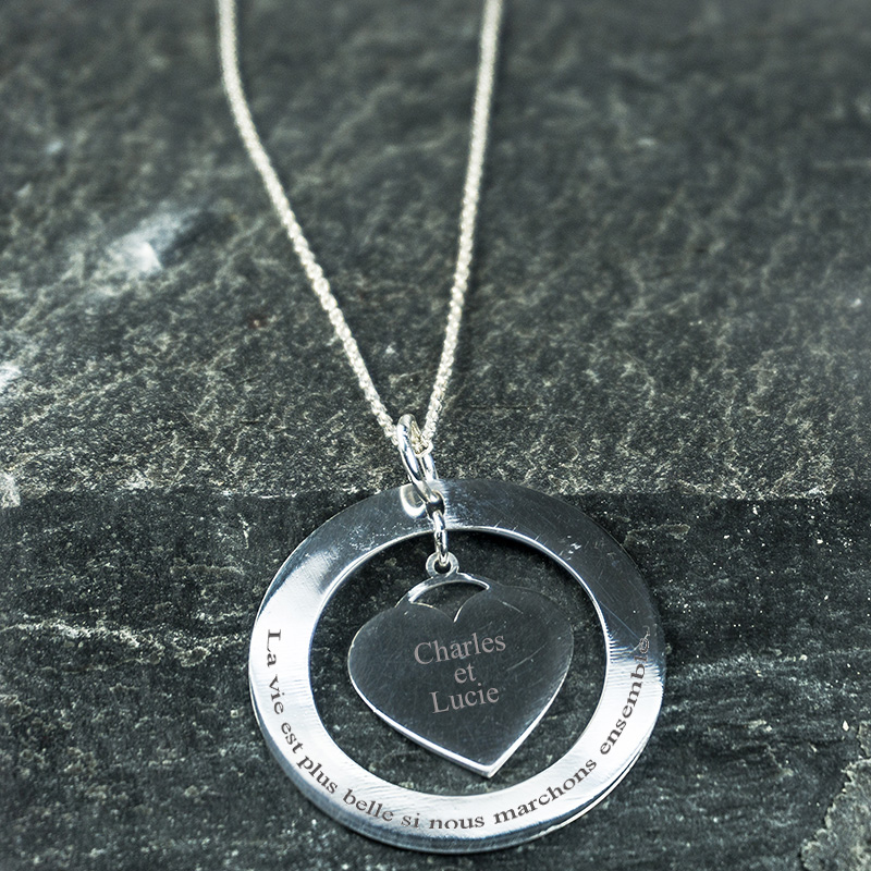 Cadeaux personnalisés: Bijoux personnalisés: Pendentif disque et cœur personnalisé en argent