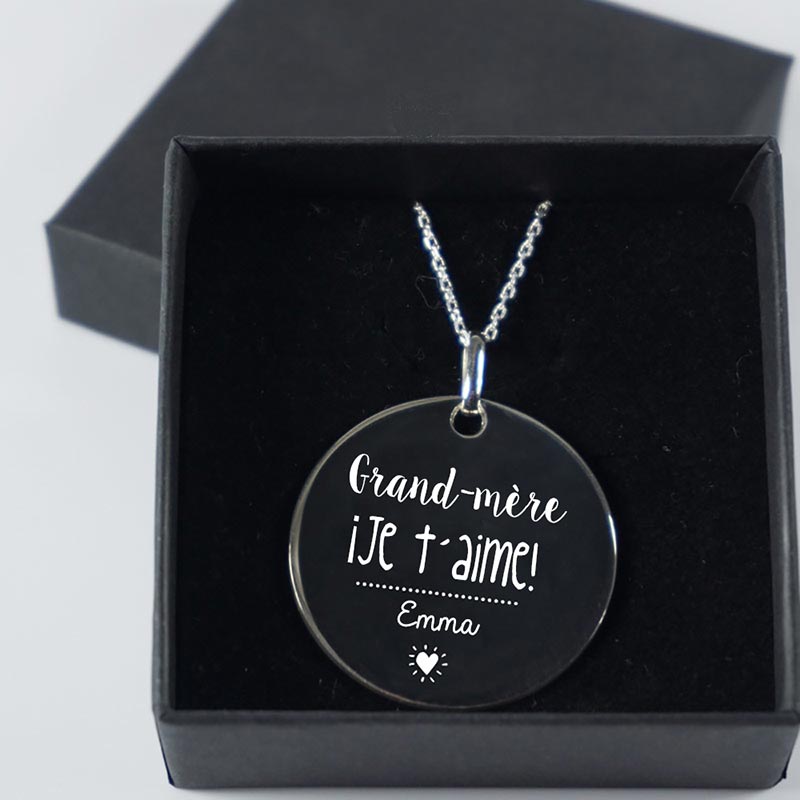 Cadeaux personnalisés: Bijoux personnalisés: Pendentif en Argent 'Grand-mère, Je t'aime!' gravé