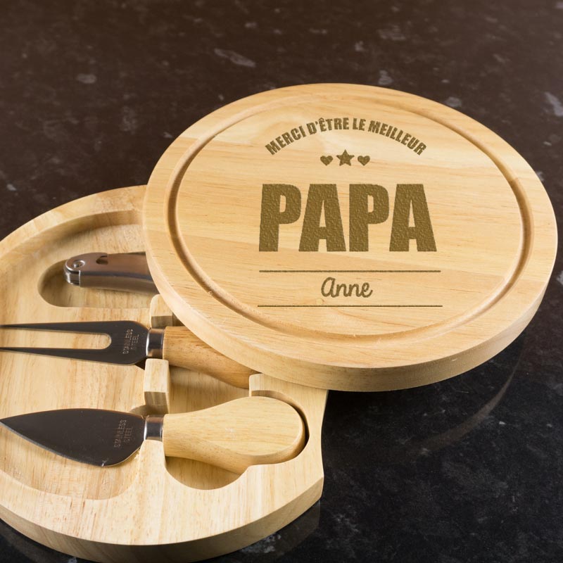 Cadeaux personnalisés: Cadeaux avec le nom: Plateau de fromages en bambou personnalisé pour papa