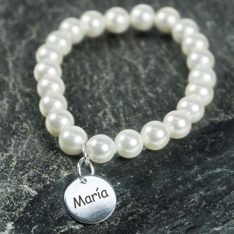 Cadeaux personnalisés: Bijoux personnalisés: Bracelet de perles avec médaille en argent gravée