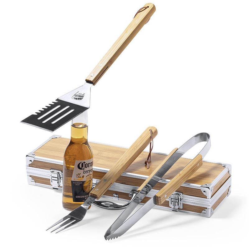 Cadeaux personnalisés: Cadeaux avec le nom: Set barbecue gravé 'Bambou'