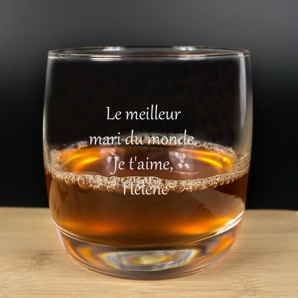 Cadeaux personnalisés: Art de la table personnalisé: Verre à whisky gravé