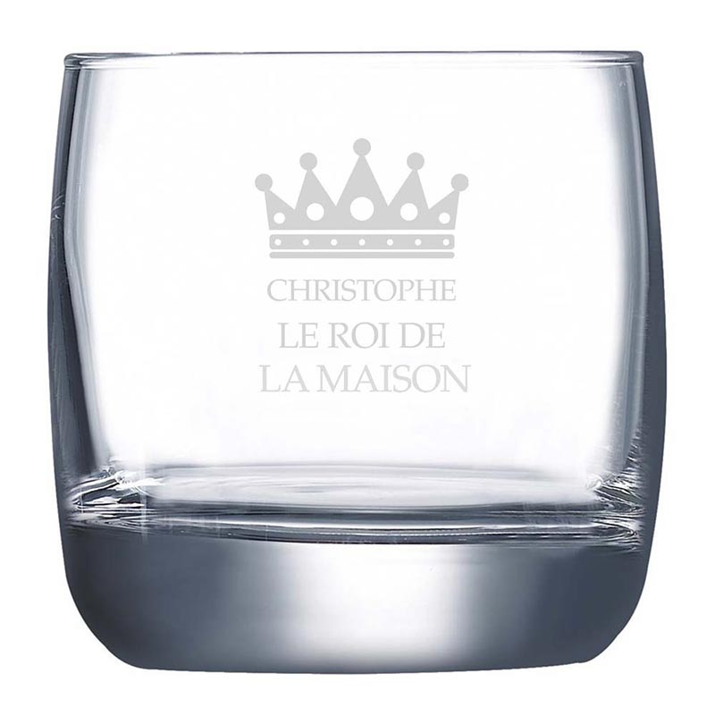 Cadeaux personnalisés: Art de la table personnalisé: Verre à whisky gravé pour le roi de la maison