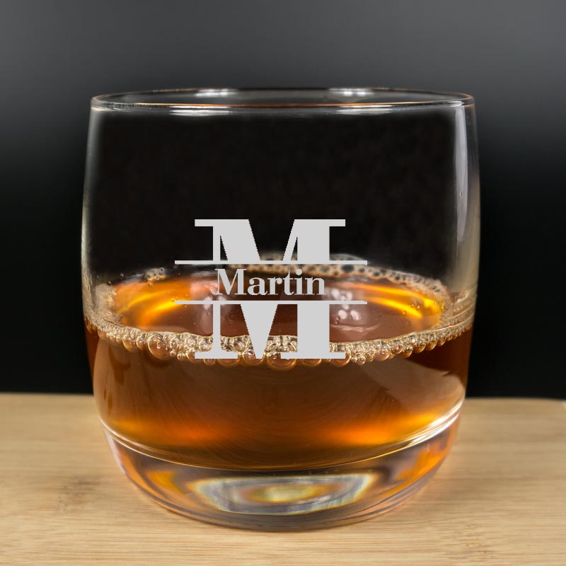 Verre à whisky personnalisé gravé avec initiale et nom