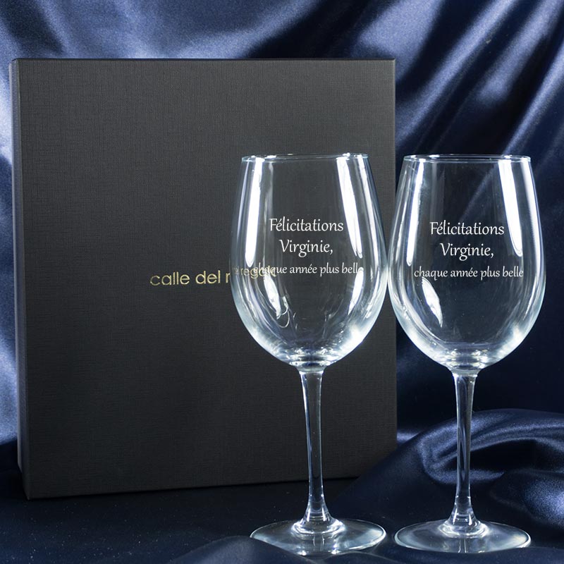 Cadeaux personnalisés: Art de la table personnalisé: Verres à vin anniversaire pour femmes