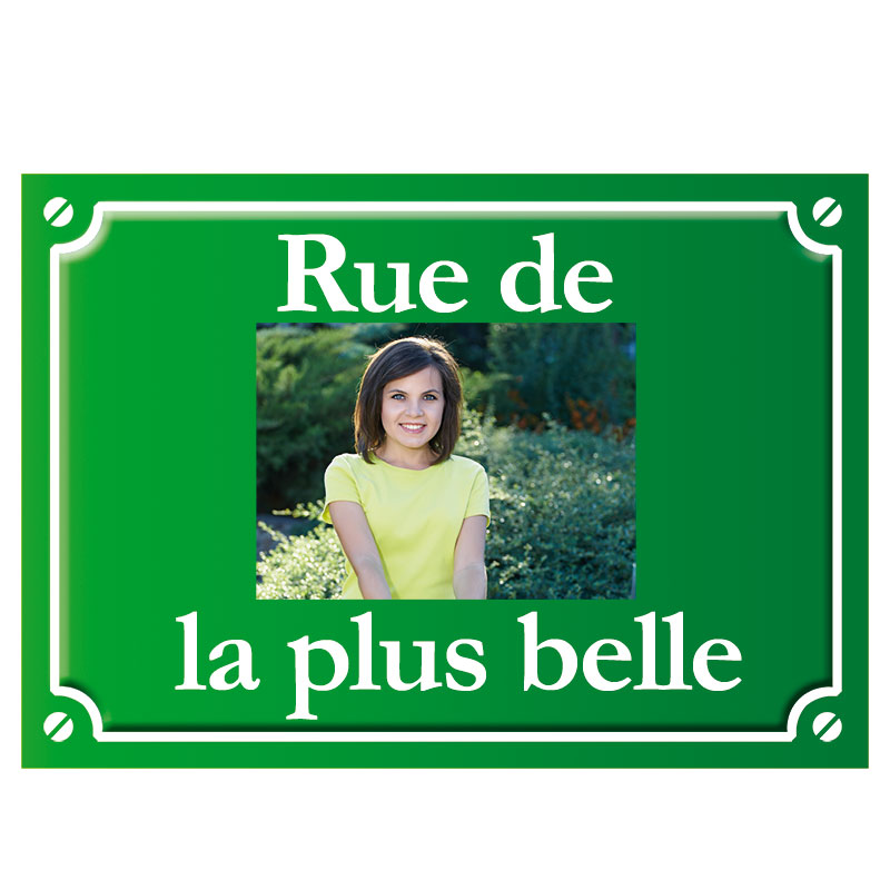 LA PLAQUE DE RUE EN FONTE