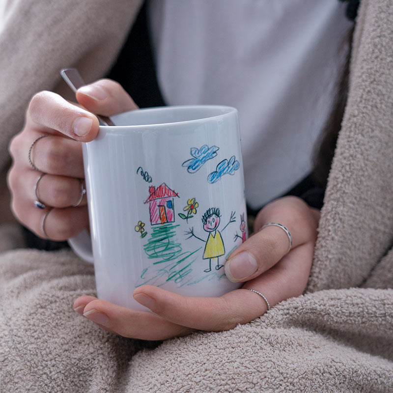 Cadeaux personnalisés: Mugs personnalisés: Mug avec le dessin de votre enfant