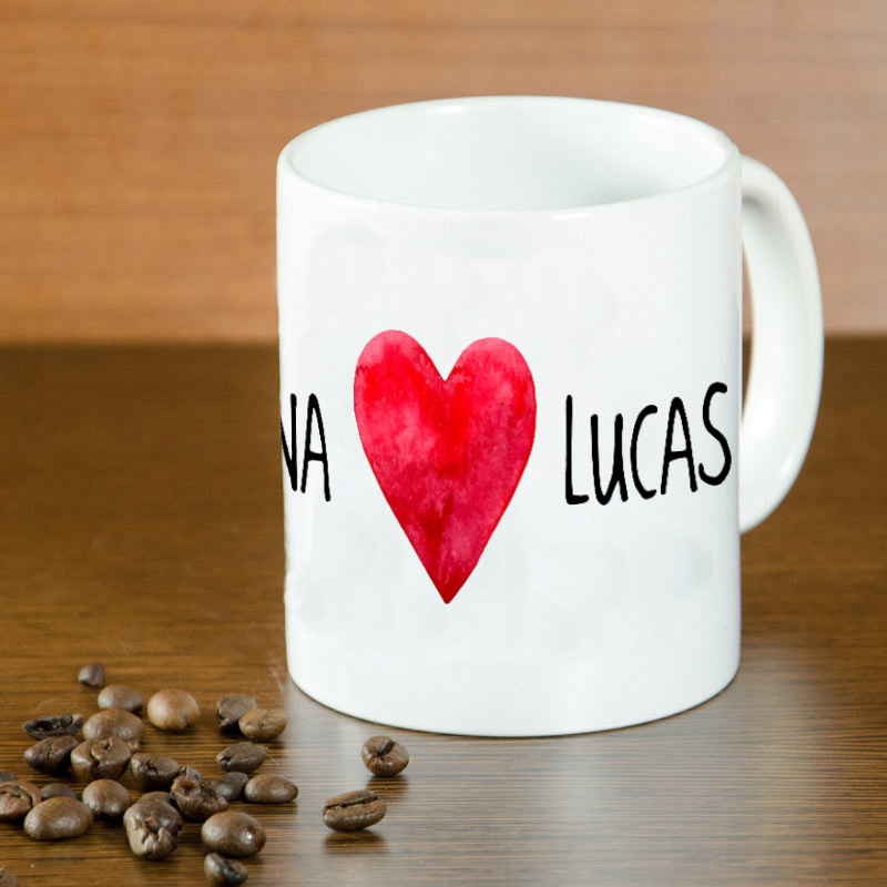 Cadeaux personnalisés: Mugs personnalisés: Mug avec un coeur personnalisé