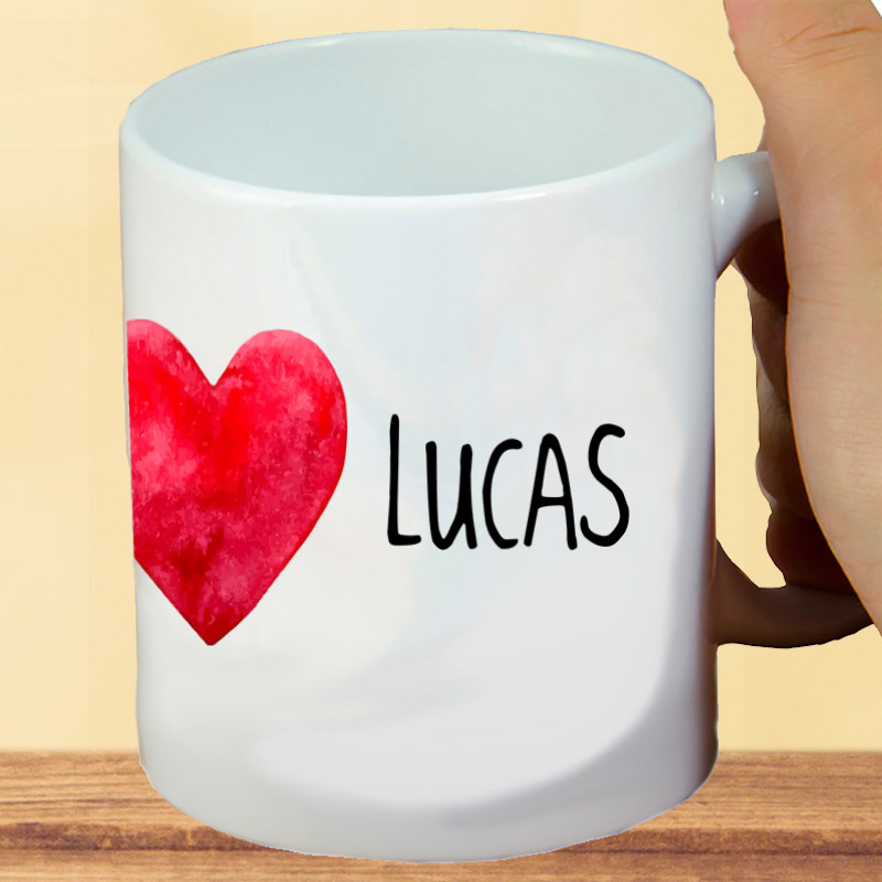 Cadeaux personnalisés: Mugs personnalisés: Mug avec un coeur personnalisé